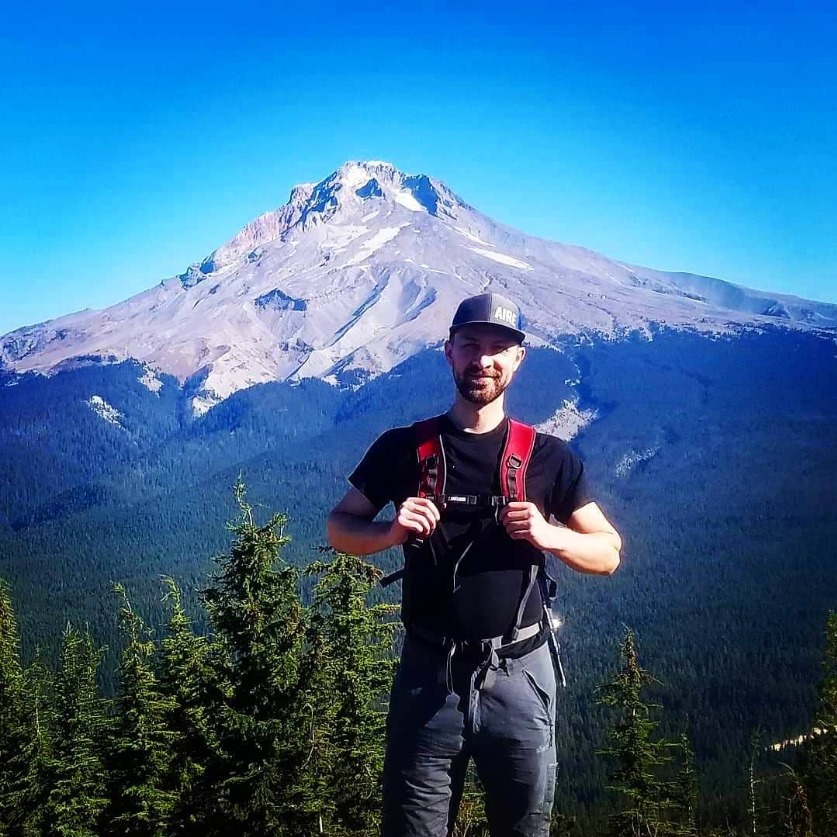 MacKenzie Stout, Owner of SEO Oregon, in front of Mt Hood